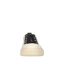 Sneakers in pelle 