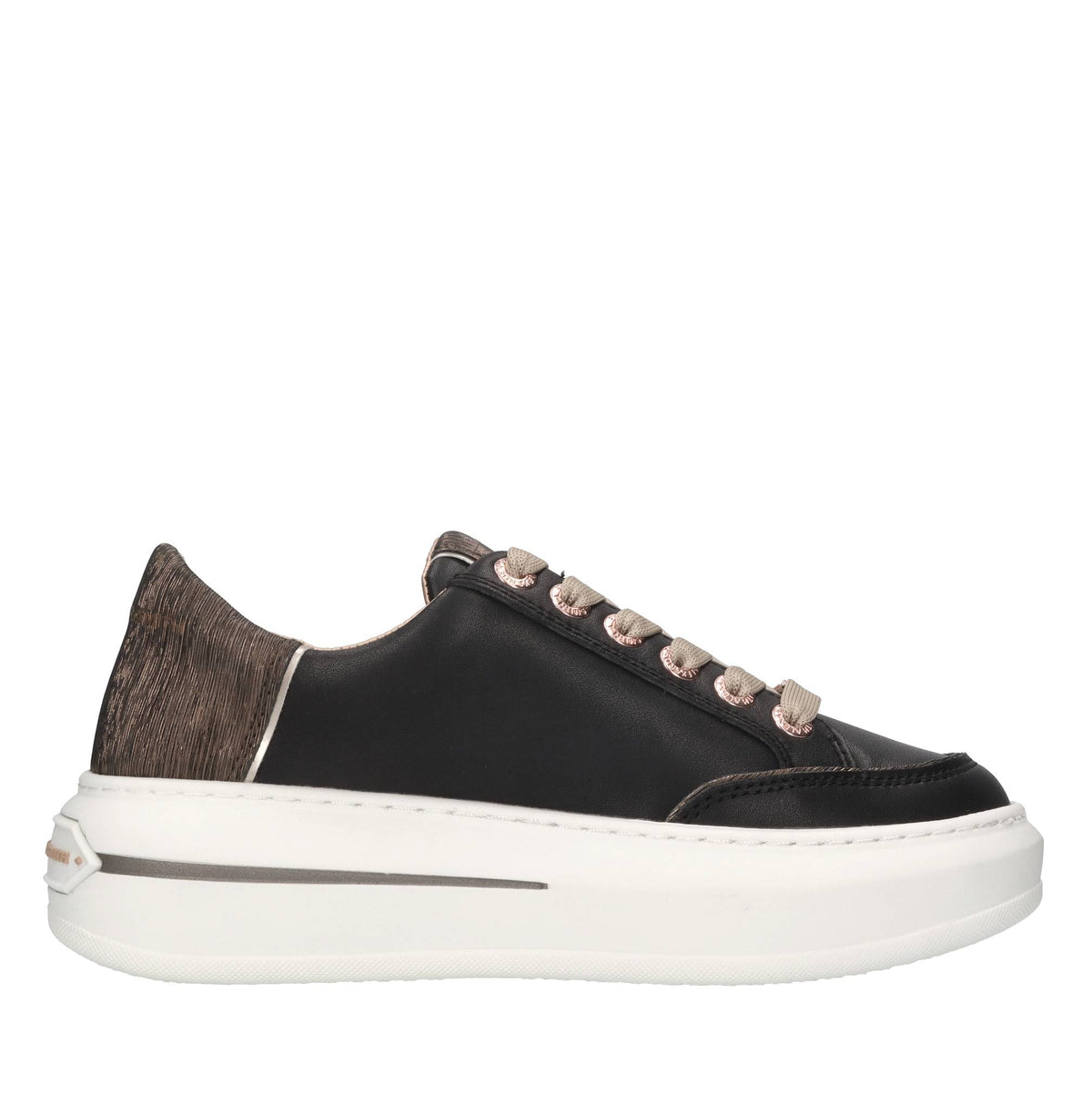 Sneakers in pelle ed ecopelle 
