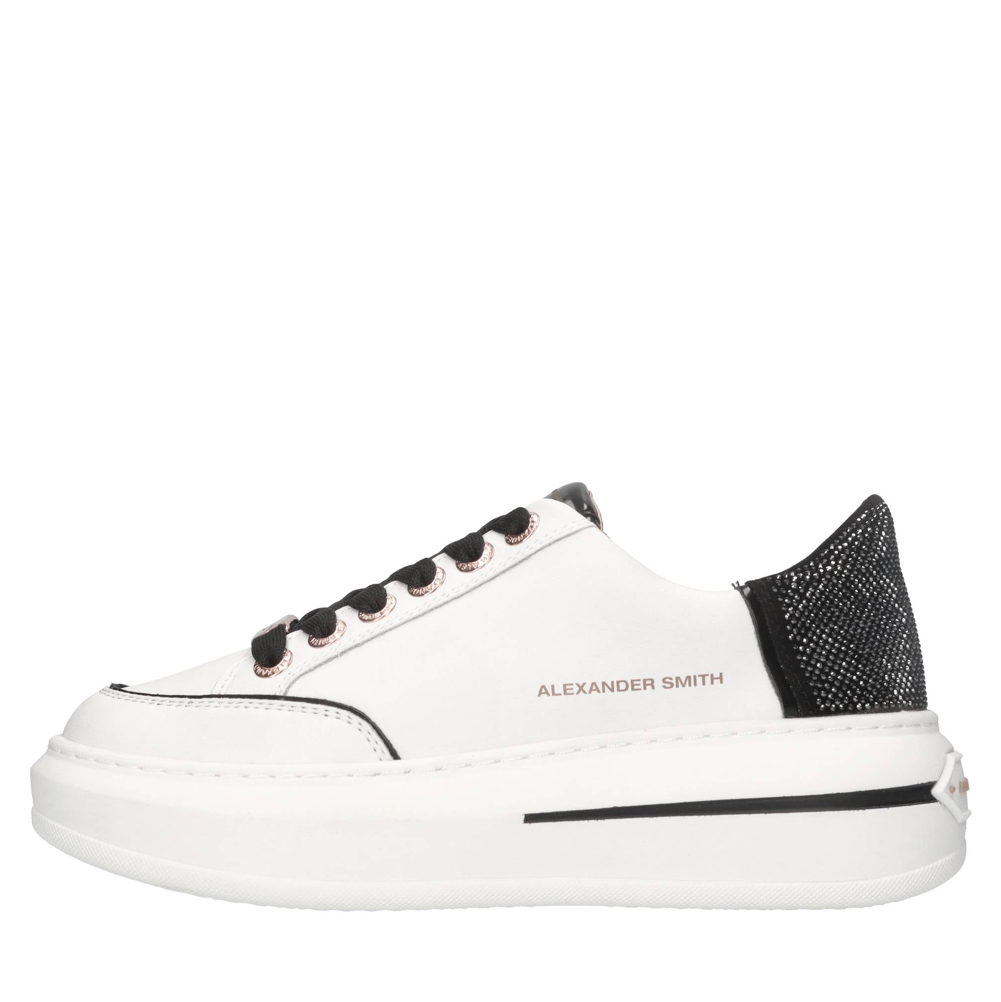 Sneakers in pelle,ecopelle e strass 
