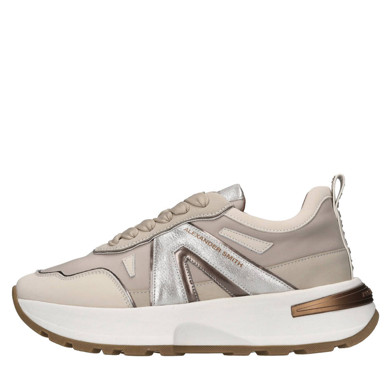 Sneakers in pelle, ecopelle e tessuto 