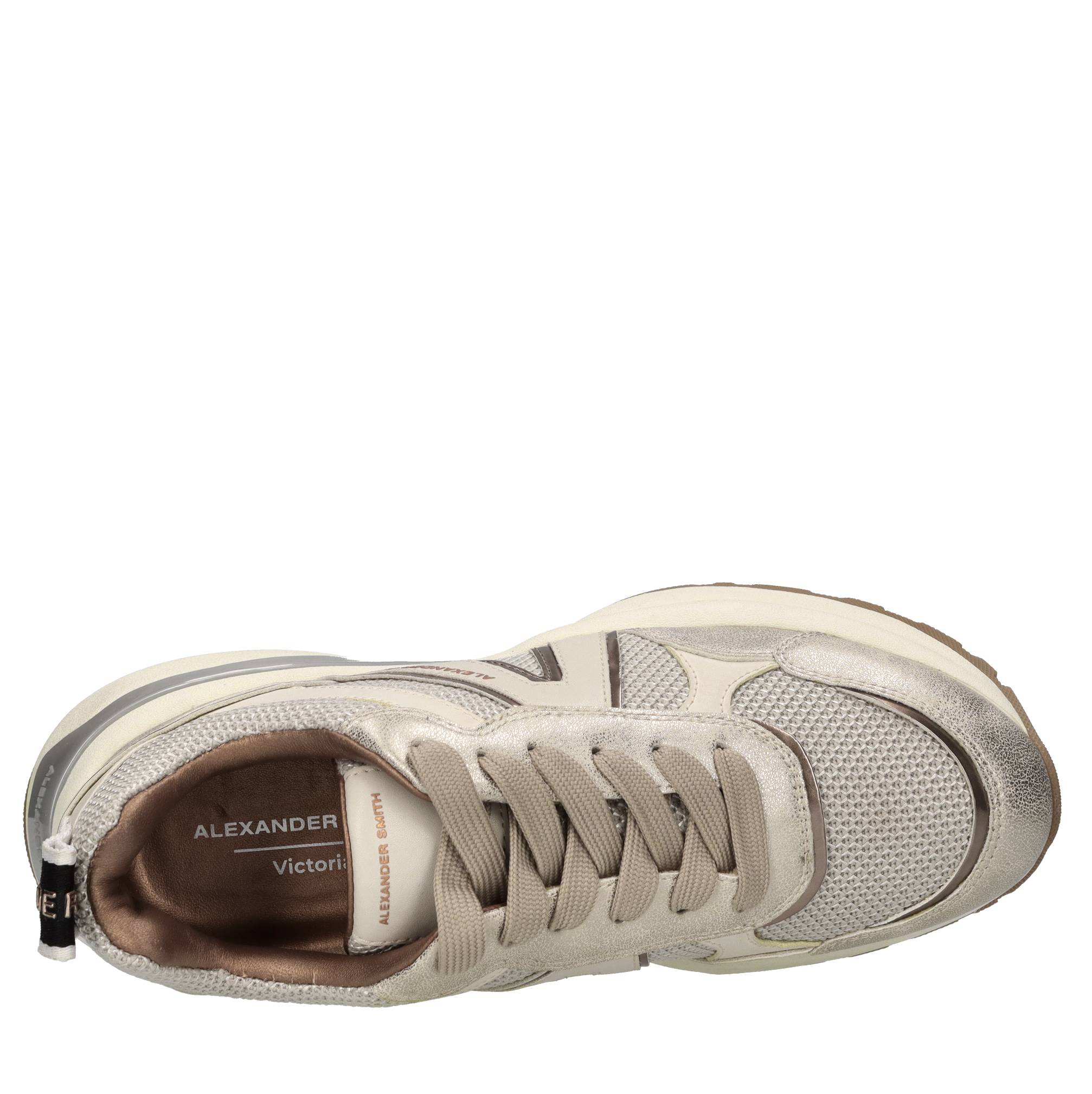 Sneakers in pelle, ecopelle e tessuto 