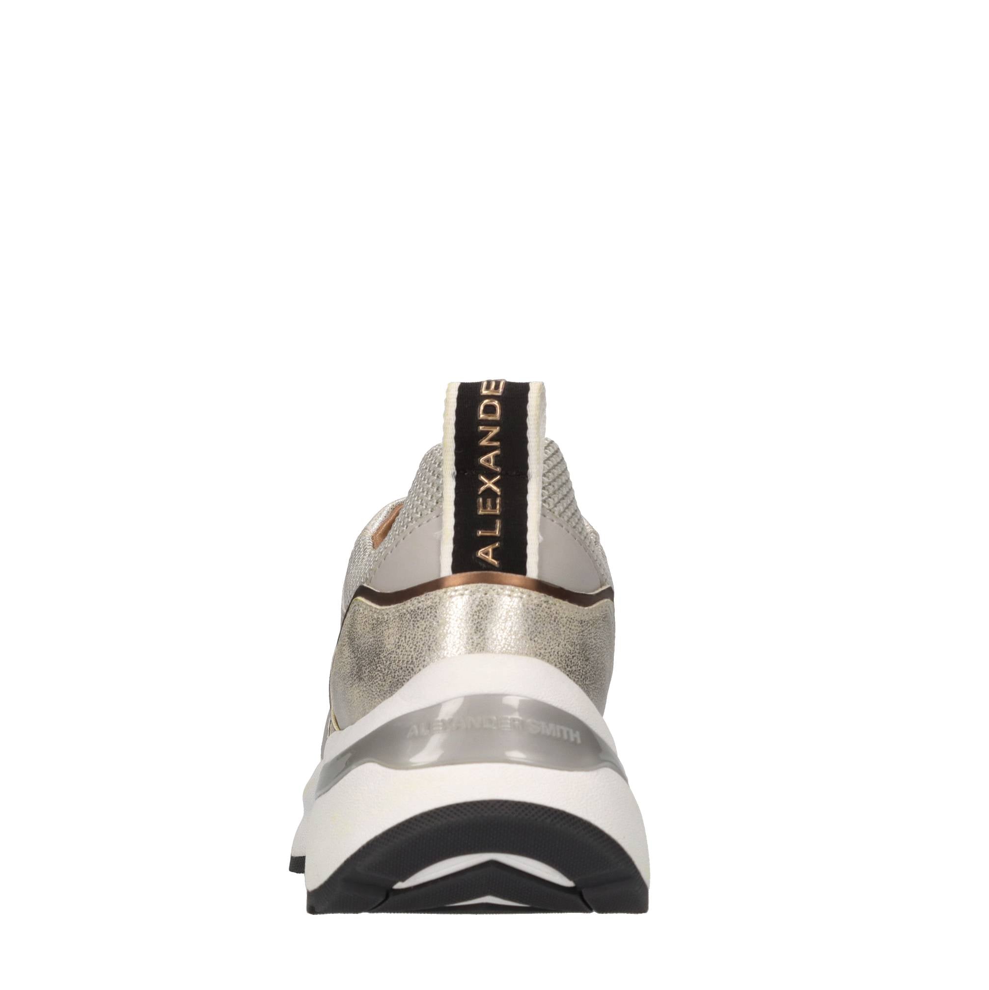 Sneakers in pelle, ecopelle e tessuto 