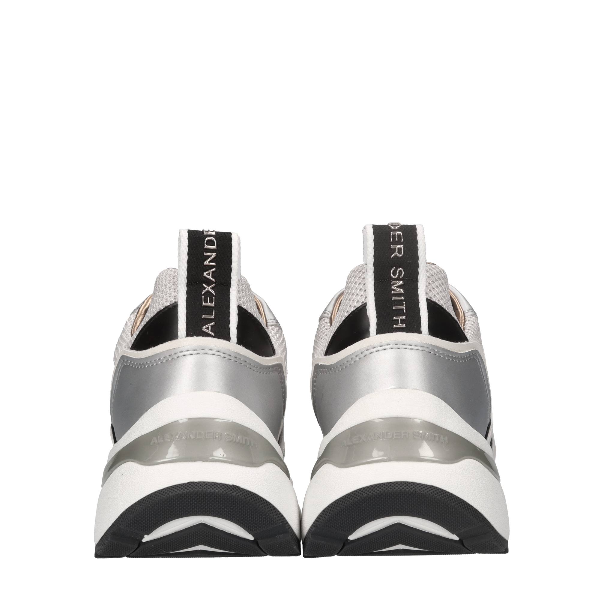 Sneakers in pelle, ecopelle e tessuto 
