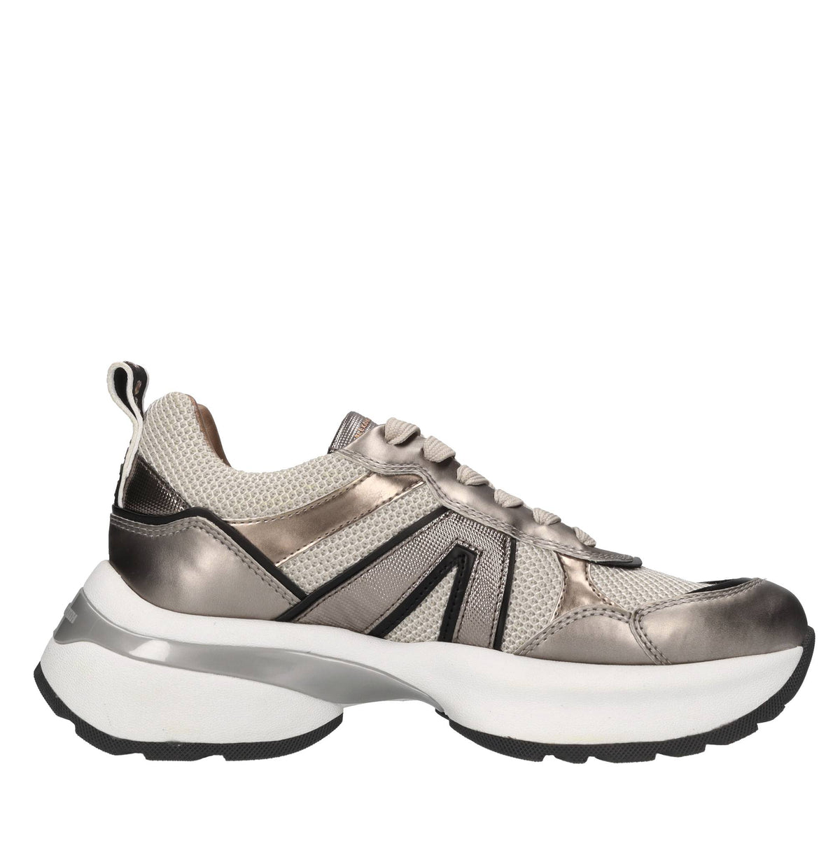 Sneakers in pelle, ecopelle e tessuto 