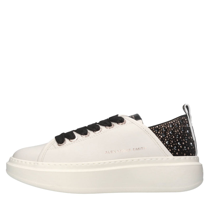 Sneakers in pelle,tessuto e strass 