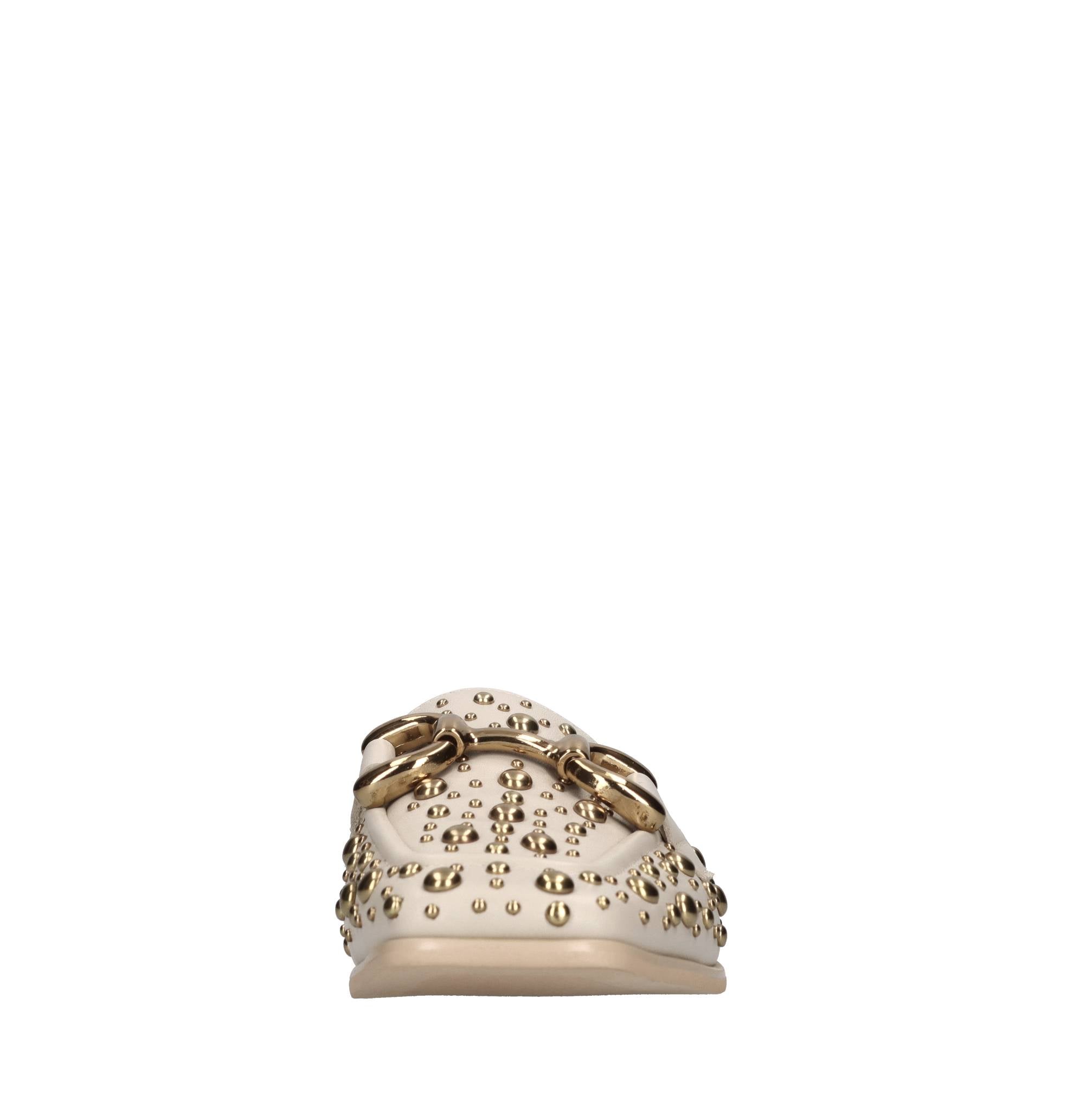 Sabot in pelle e borchie 
