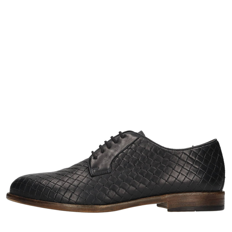 Stringate in pelle 