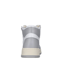 Sneakers in pelle 