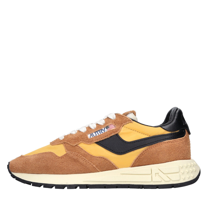 Sneakers in pelle camoscio e tessuto 