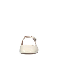 Décolleté slingback in vernice 