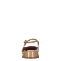 Décolleté slingback in vernice 