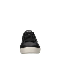 Sneakers in ecopelle. 