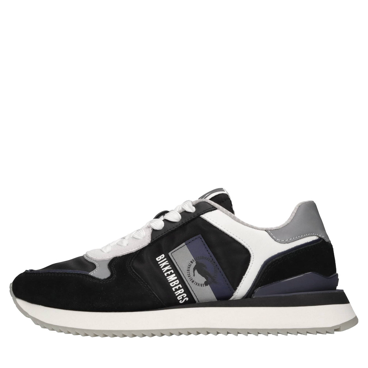 Sneakers in pelle,ecopelle e tessuto 