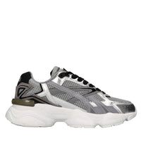 Sneakers in tessuto 