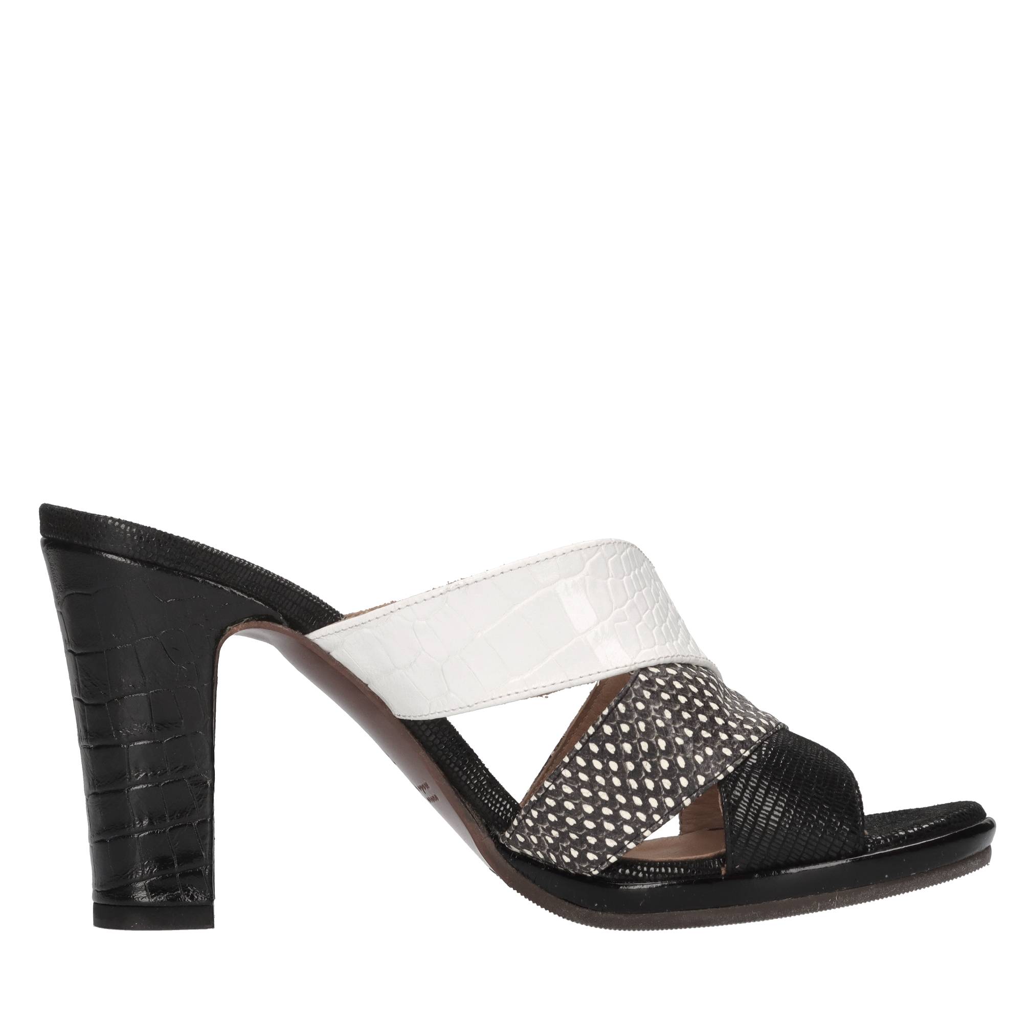 Mules in pelle 