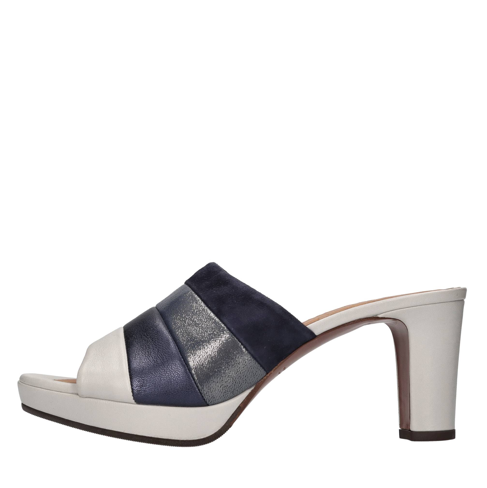 Mules in pelle e camoscio 