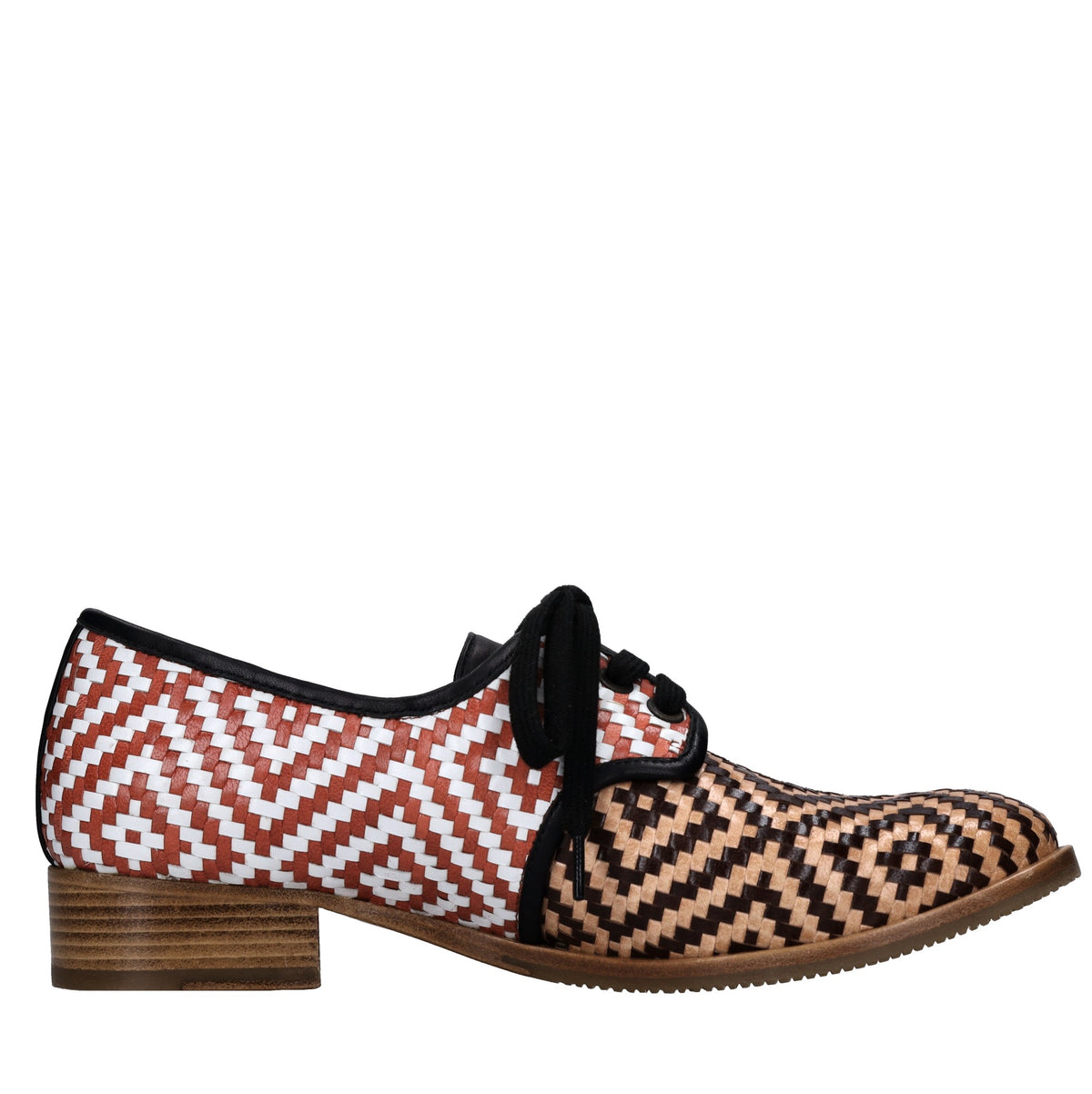 Stringate in pelle 