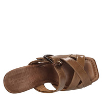 Mules in vernice 