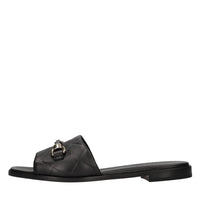 Flat in pelle 