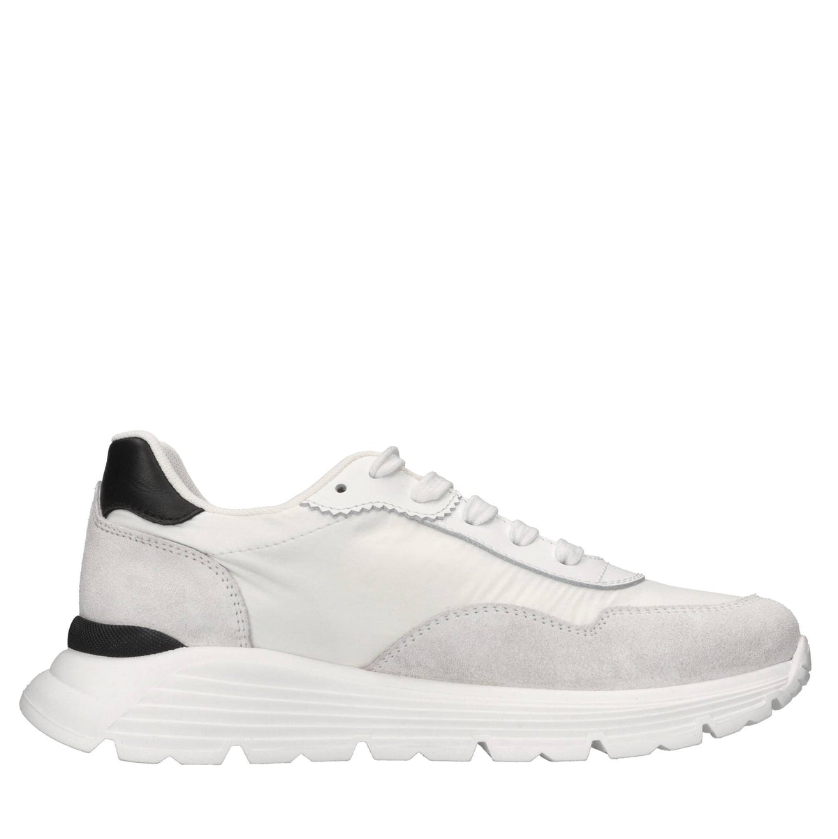 Sneakers in pelle e tessuto 