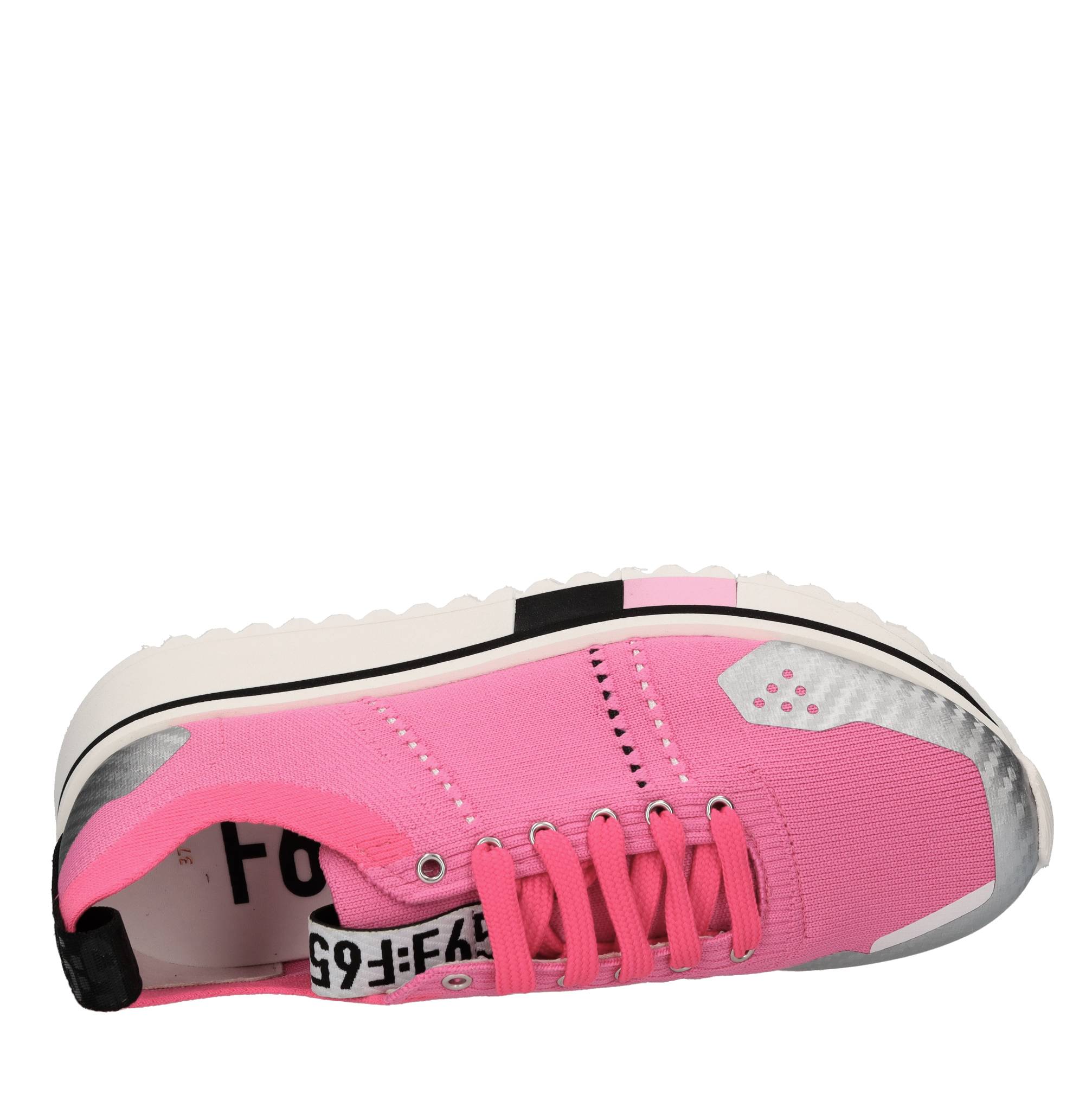 Sneakers in tessuto 