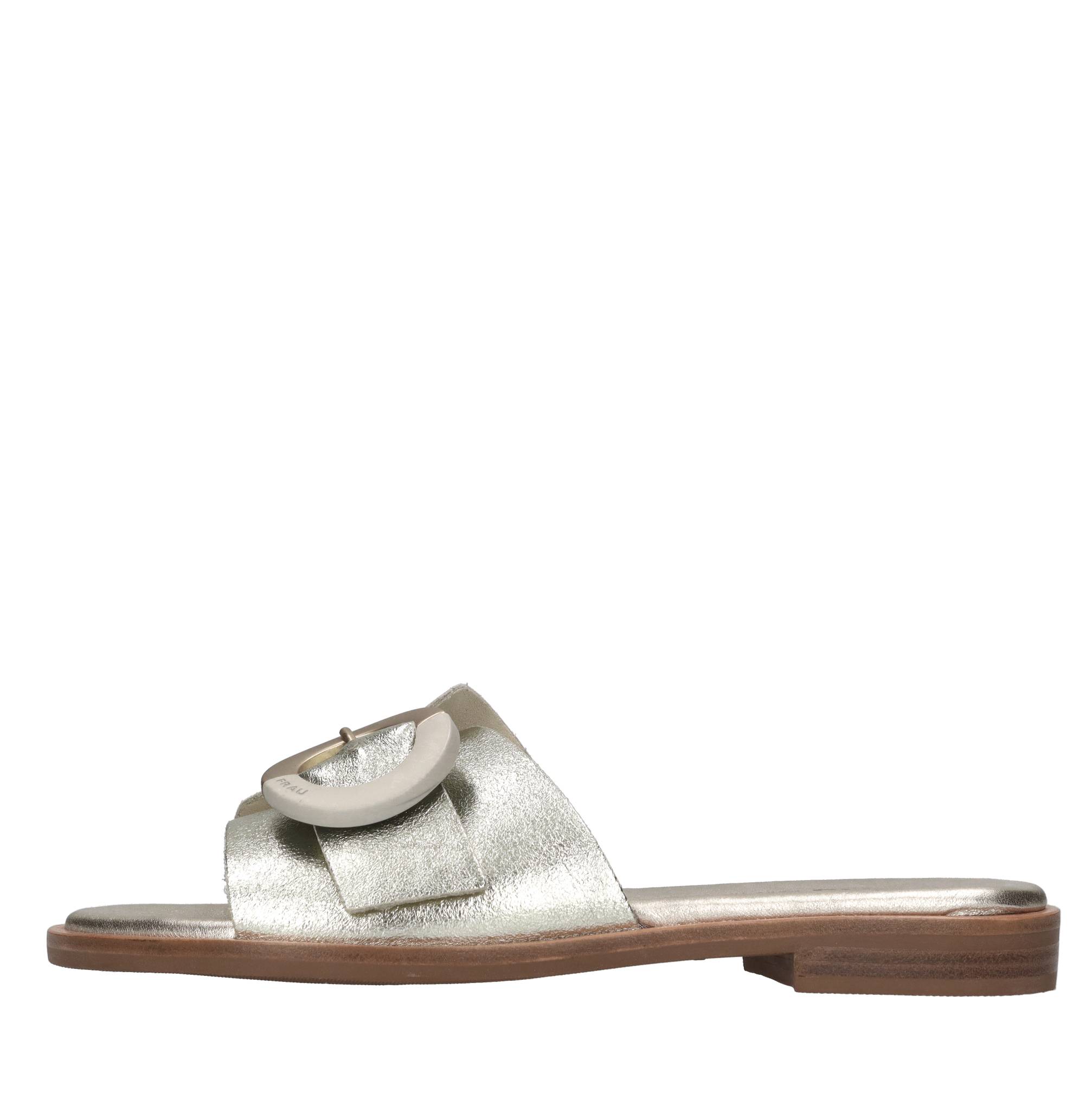 Flat in pelle 