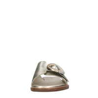 Flat in pelle 