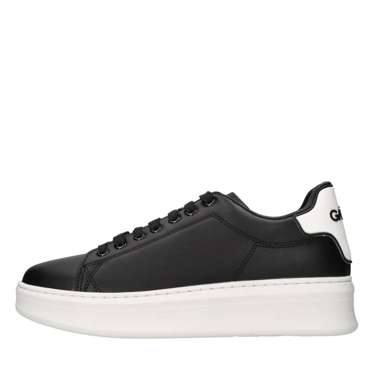 Sneakers in pelle ed ecopelle 