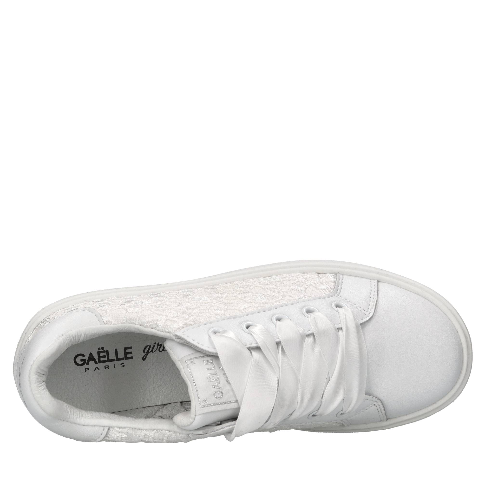 Sneakers in pelle e tessuto 