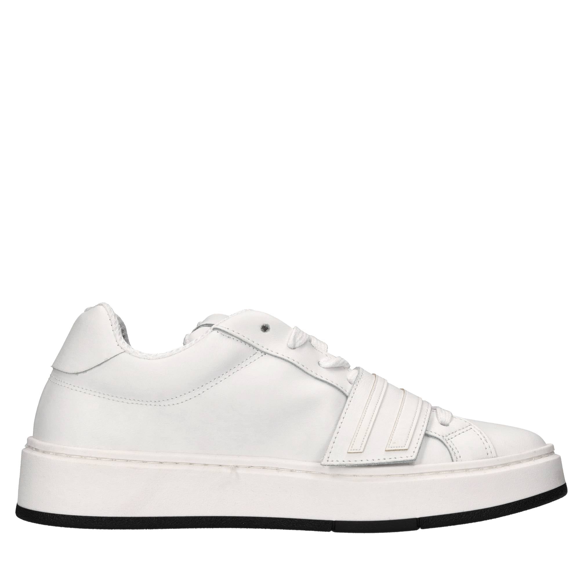 Sneakers in pelle 