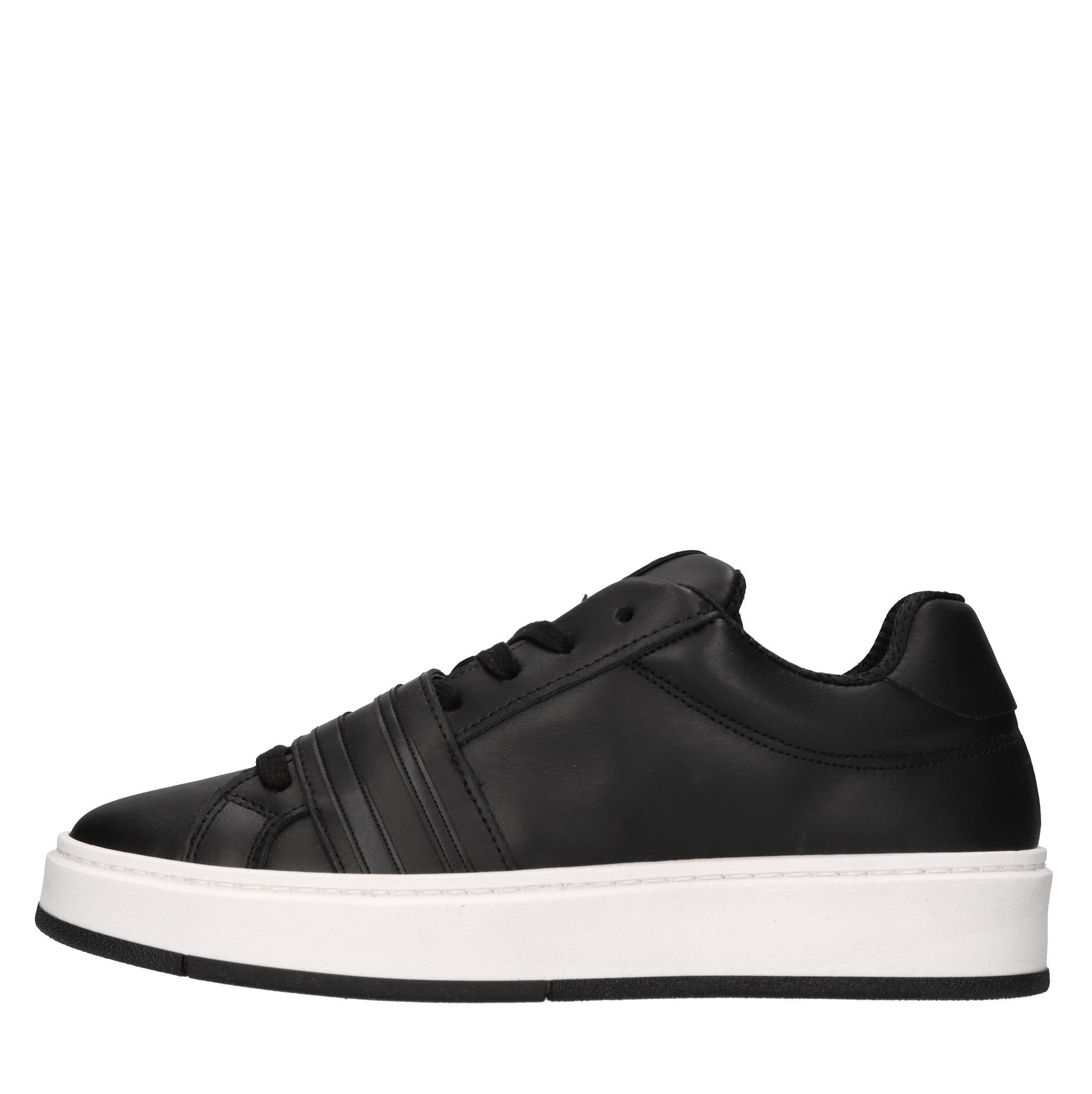 Sneakers in pelle 