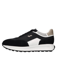 Sneakers in pelle e tessuto. 