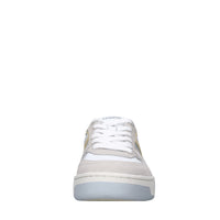 Sneakers in pelle 
