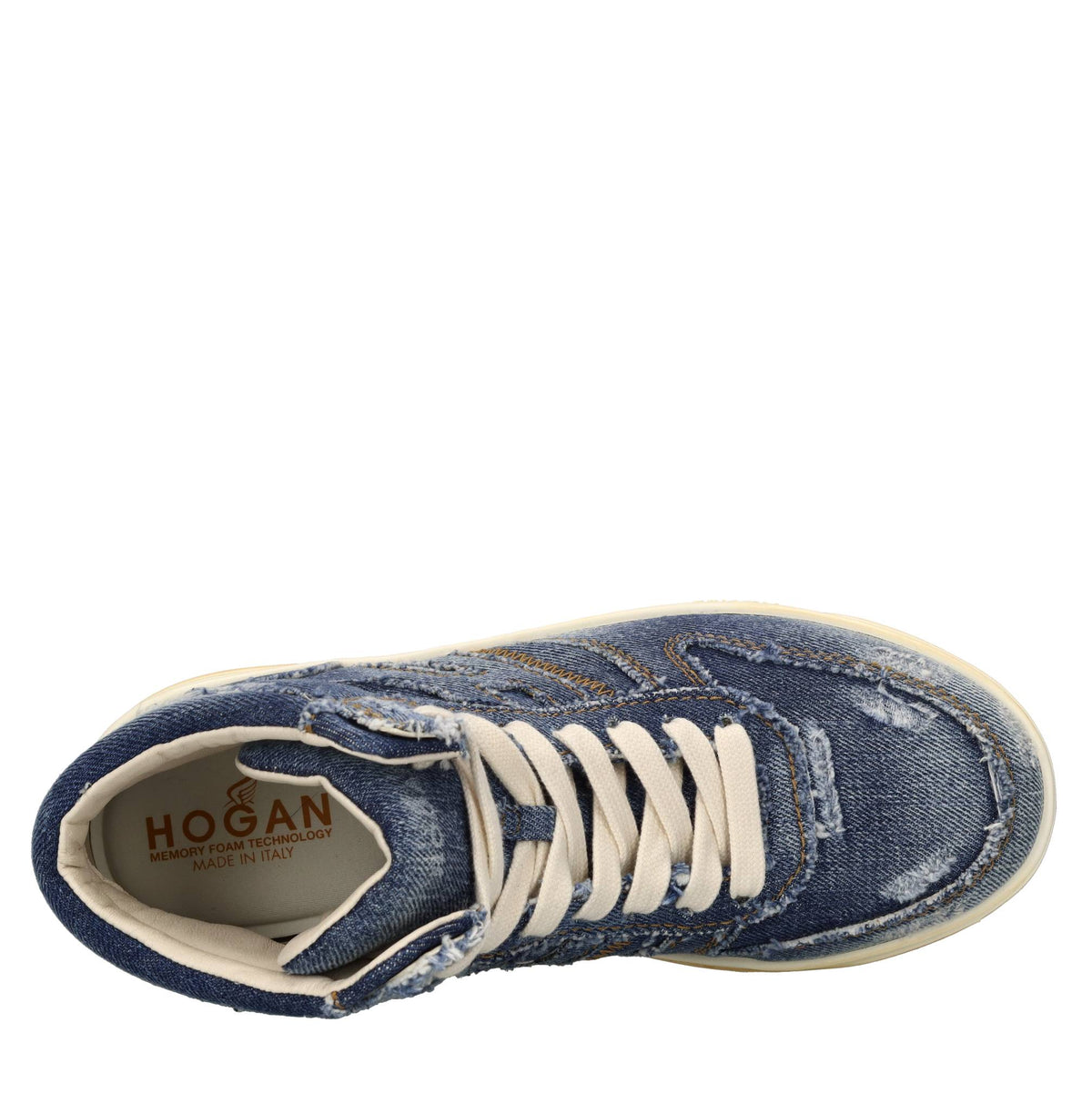 Sneakers in denim 