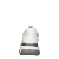 Sneakers in pelle e tessuto 