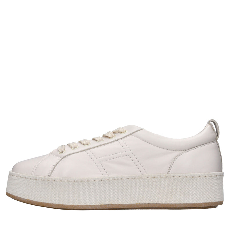 Sneakers in pelle e tessuto 