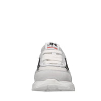 Sneakers in pelle e tessuto 