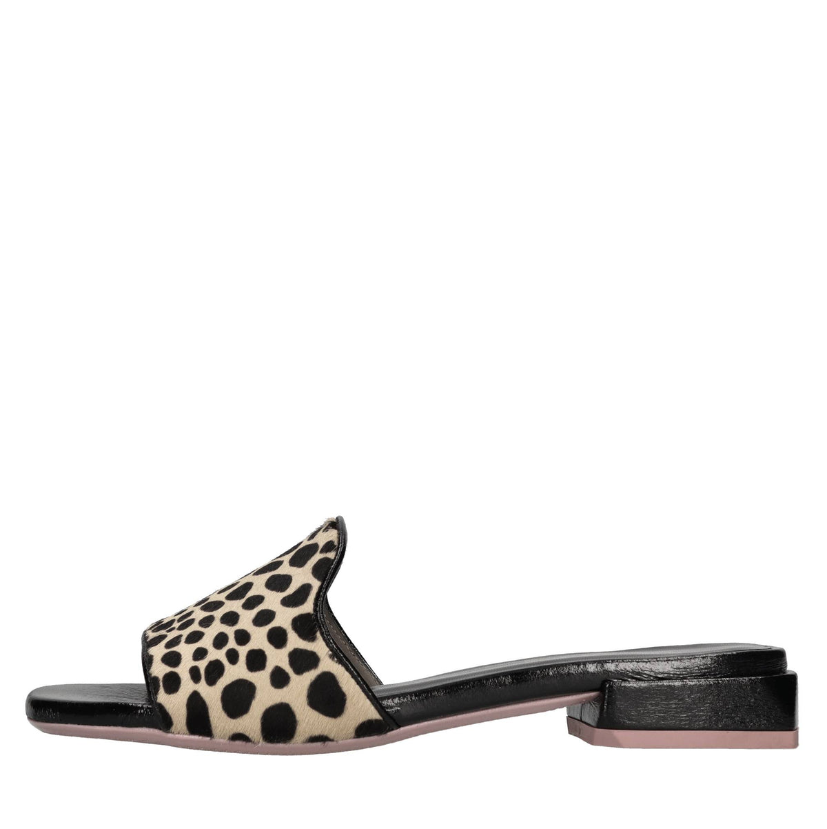 Mules in cavallino 