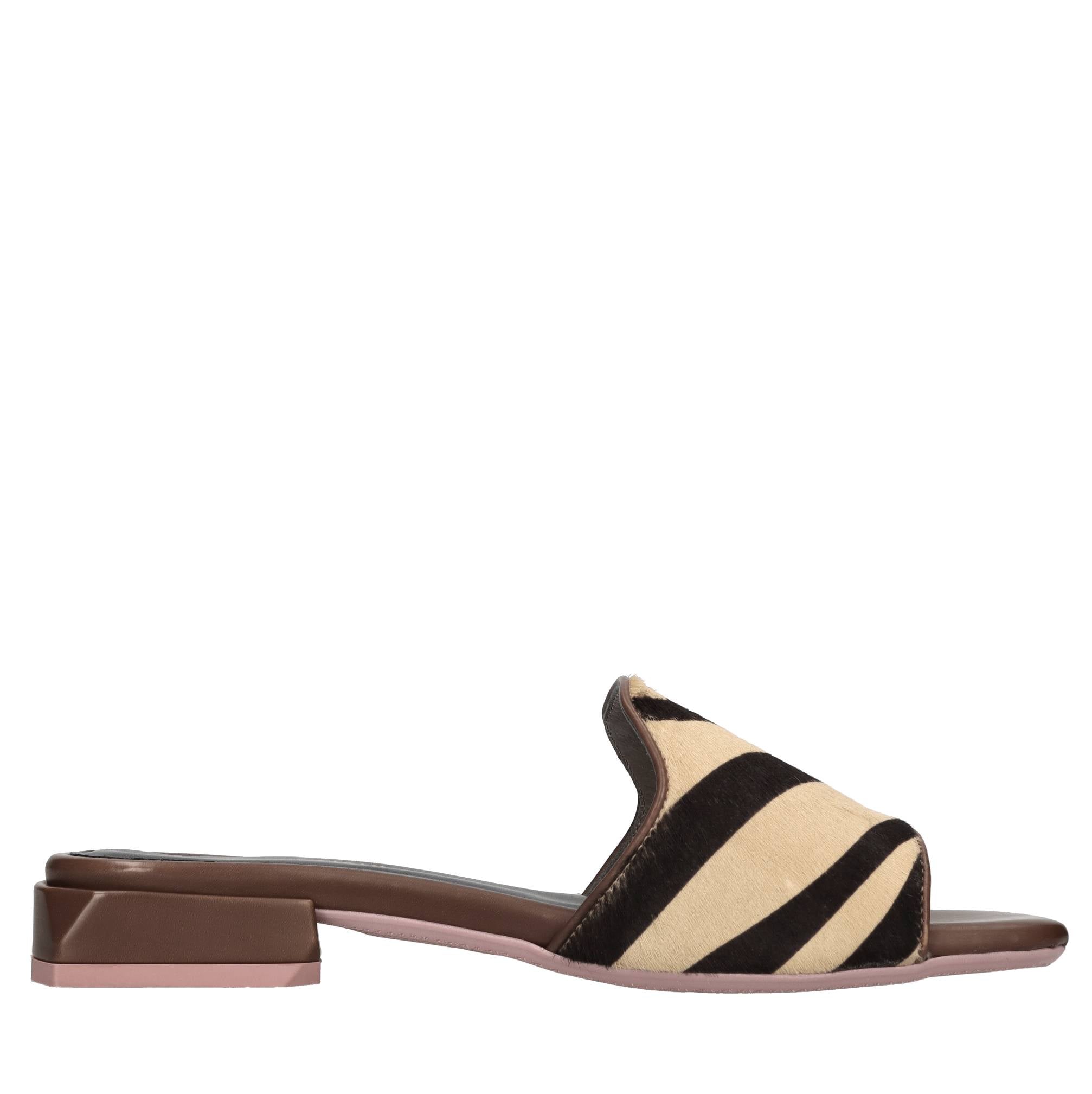 Mules in cavallino 