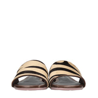 Mules in cavallino 