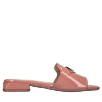 Mules in vernice 
