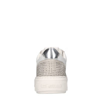 Sneakers in camoscio, ecopelle e strass 