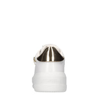 Sneakers in pelle, ecopelle ed altre materie 
