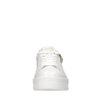 Sneakers in pelle, ecopelle ed altre materie 