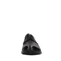 Stringate in pelle 