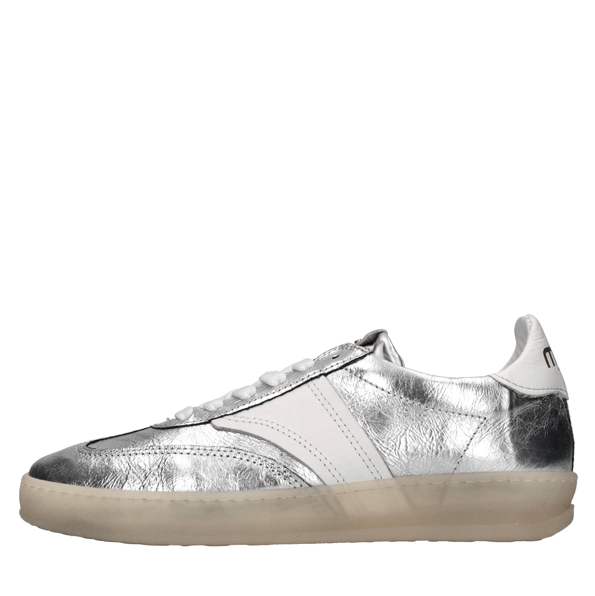 Sneakers in pelle 