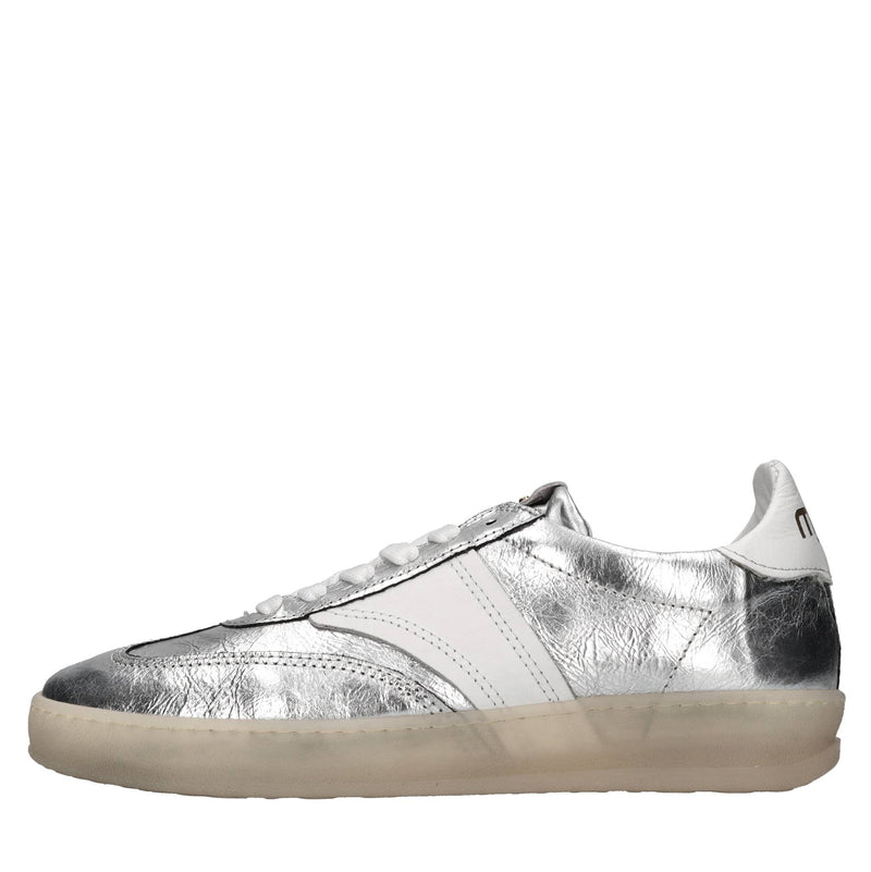 Sneakers in pelle 
