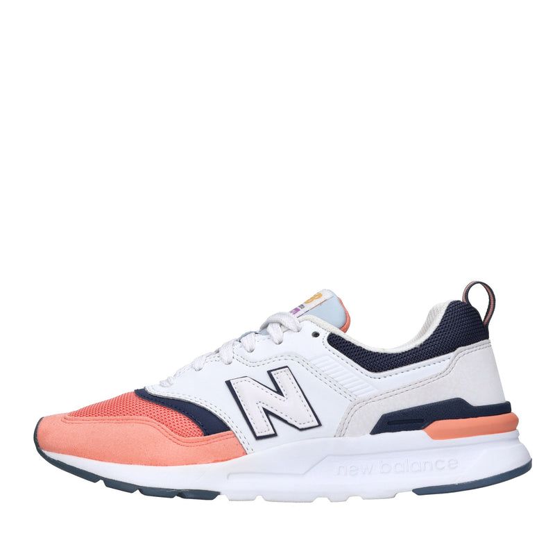 Sneakers in camoscio, ecopelle e tessuto 
