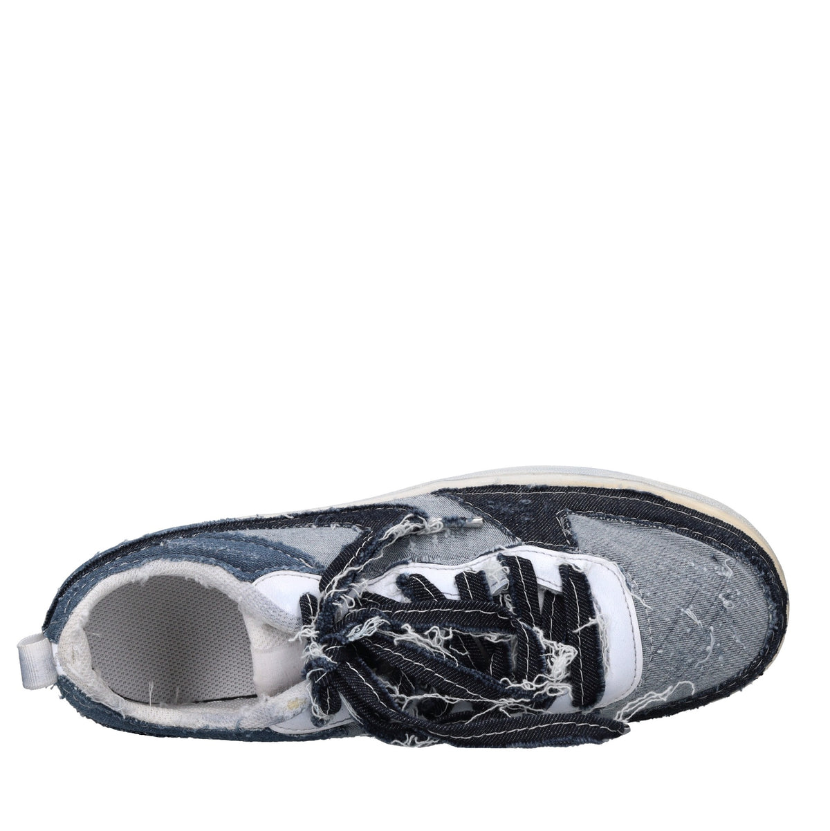 Sneakers in tessuto. 
