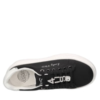 Sneakers in ecopelle con applicazioni 